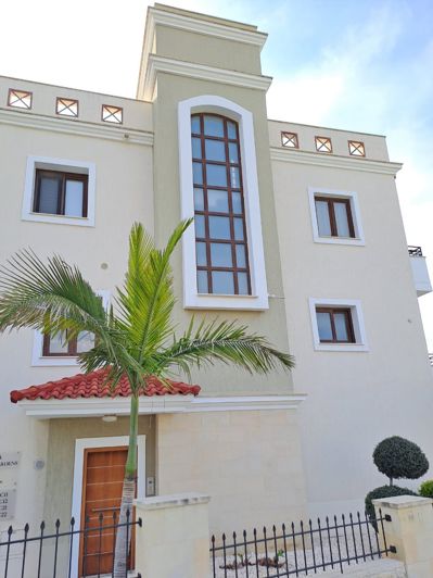 Image No.30-2 Bed Apartment for sale