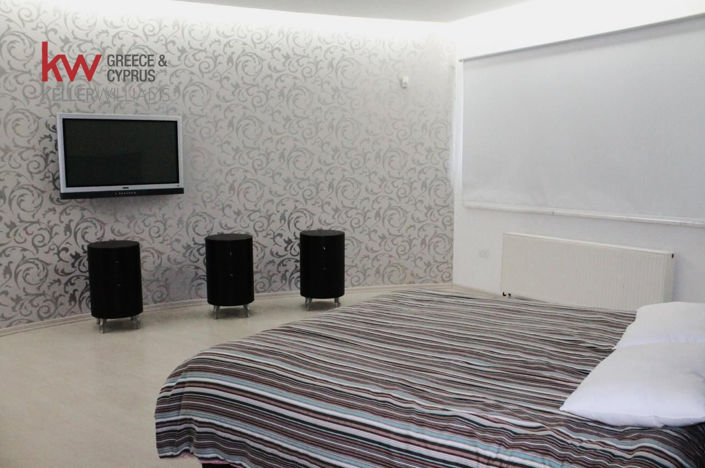 Image No.2-5 Bed House for sale