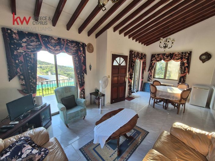 Image No.10-2 Bed Bungalow for sale