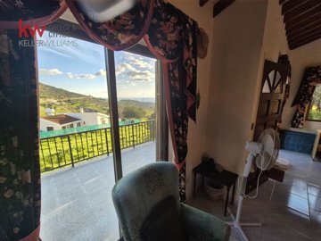 a5bea0af-98e4-4105-a968-e6f735f6578a