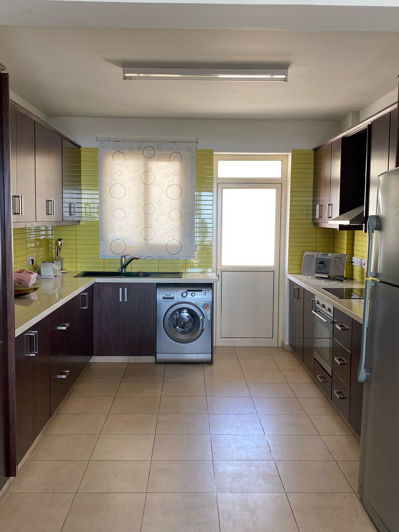 Image No.11-3 Bed House for sale