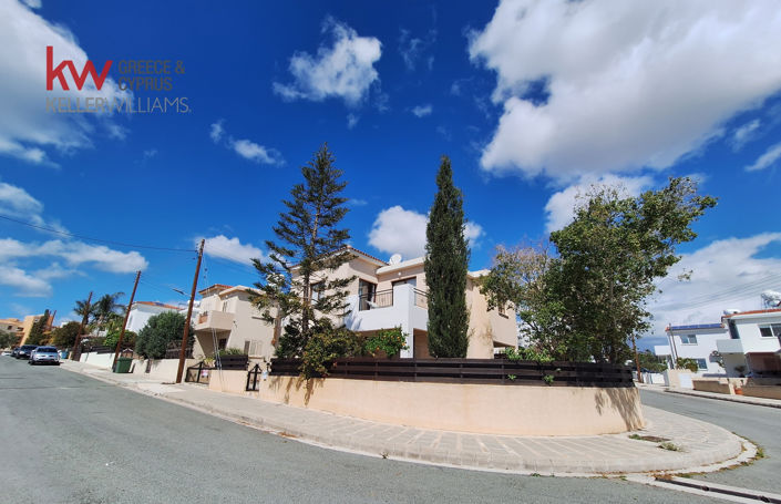 Image No.15-4 Bed House for sale