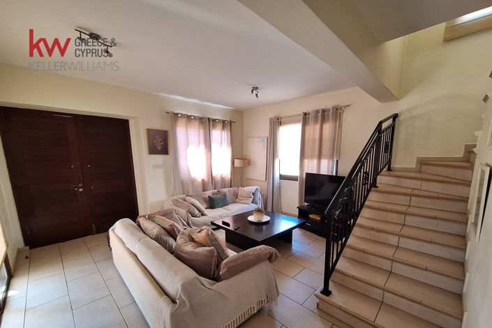 Image No.2-4 Bed House for sale