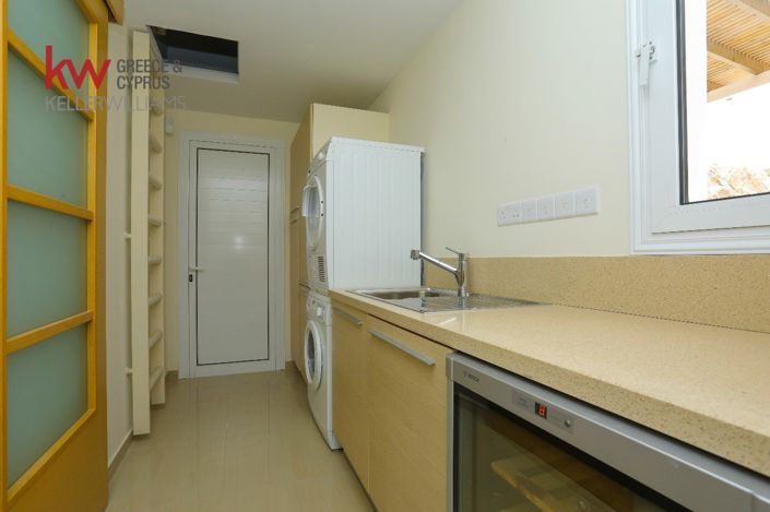 Image No.5-5 Bed Bungalow for sale