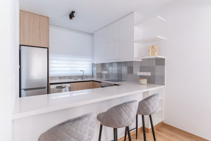 Image No.6-3 Bed House for sale