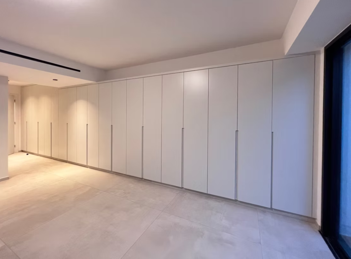 Image No.18-7 Bed House for sale