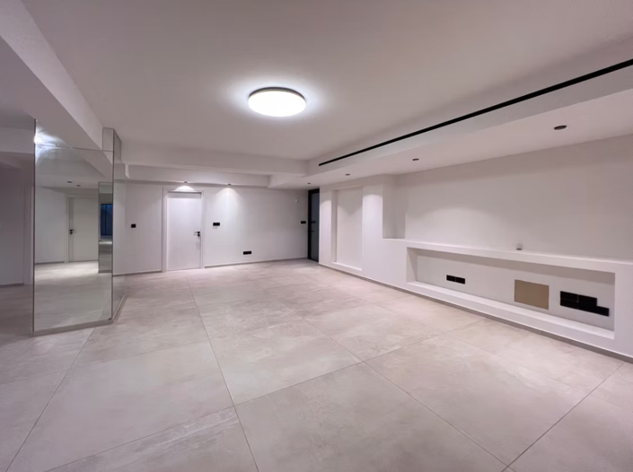 Image No.19-7 Bed House for sale