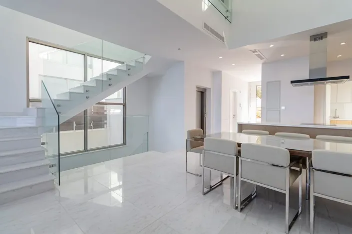 Image No.7-3 Bed House for sale