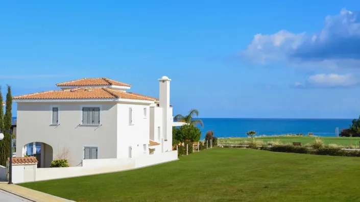 Image No.1-3 Bed House for sale