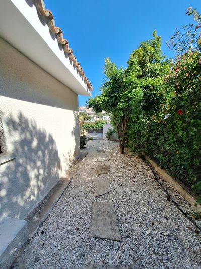 Image No.18-2 Bed Bungalow for sale