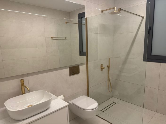 Image No.21-4 Bed House for sale