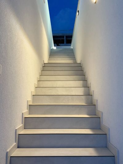 Image No.25-4 Bed House for sale