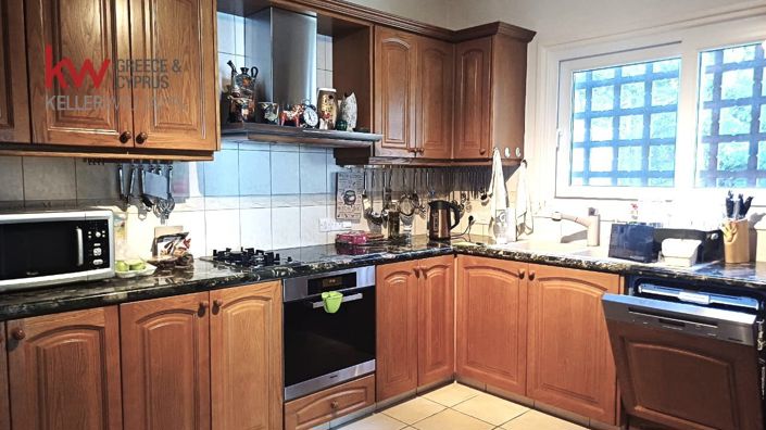 Image No.3-4 Bed House for sale