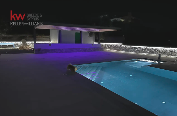 Image No.11-8 Bed House for sale