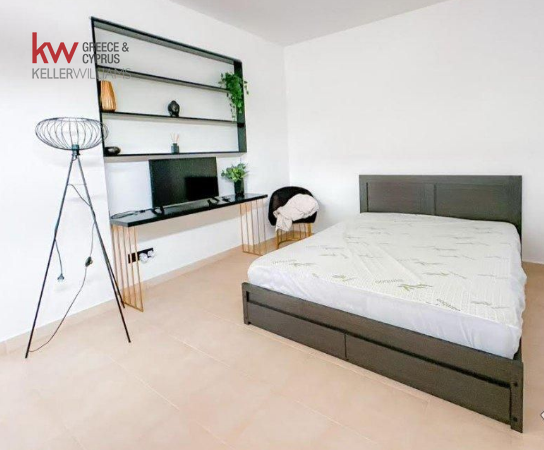 Image No.7-8 Bed House for sale