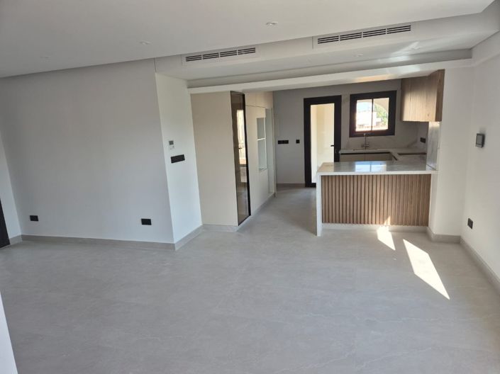 Image No.21-Studio for sale