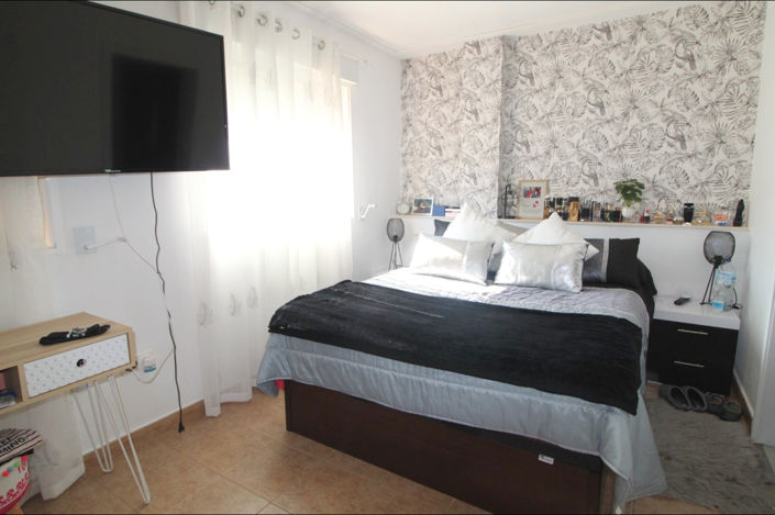 Image No.12-3 Bed Townhouse for sale