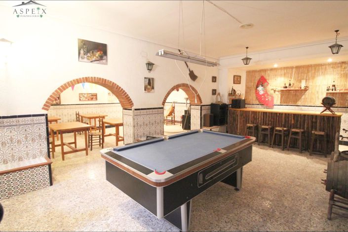 Image No.17-6 Bed Country House for sale