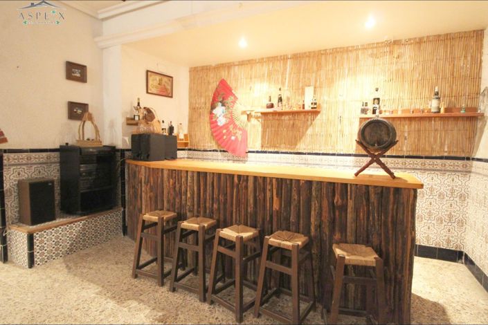 Image No.20-6 Bed Country House for sale