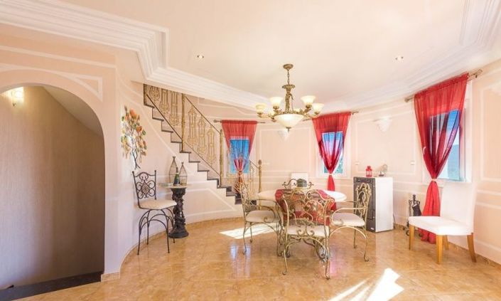 Image No.27-5 Bed Villa for sale