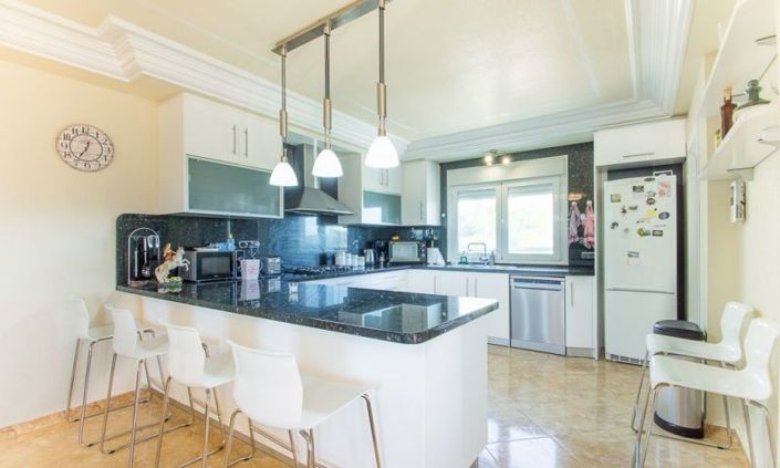 Image No.30-5 Bed Villa for sale