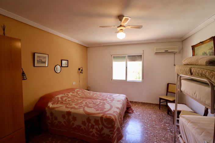 Image No.20-Maison de campagne de 7 chambres à vendre à San Vicente del Raspeig