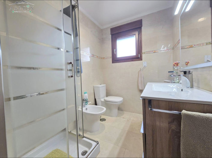 Image No.11-5 Bed Villa for sale