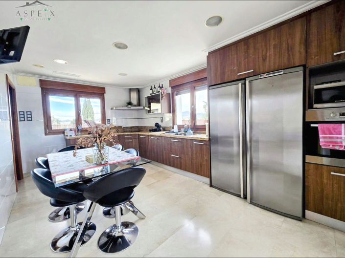 Image No.4-5 Bed Villa for sale