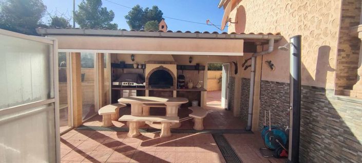 Image No.16-3 Bed Country House for sale