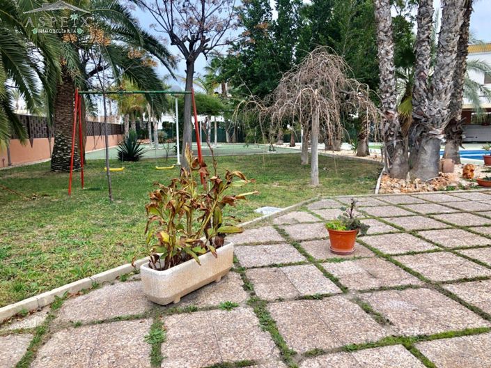 Image No.4-4 Bed Country House for sale