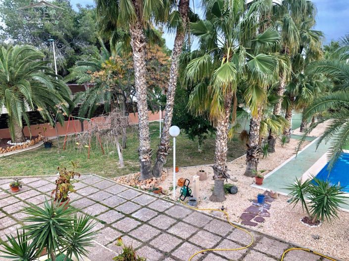 Image No.9-4 Bed Country House for sale