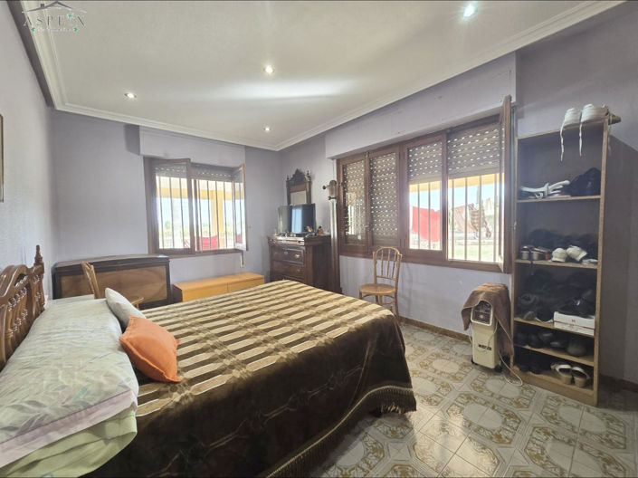 Image No.8-4 Bed Country House for sale