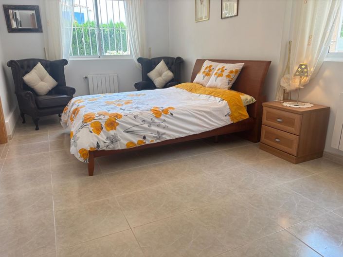 Image No.21-5 Bed Country House for sale