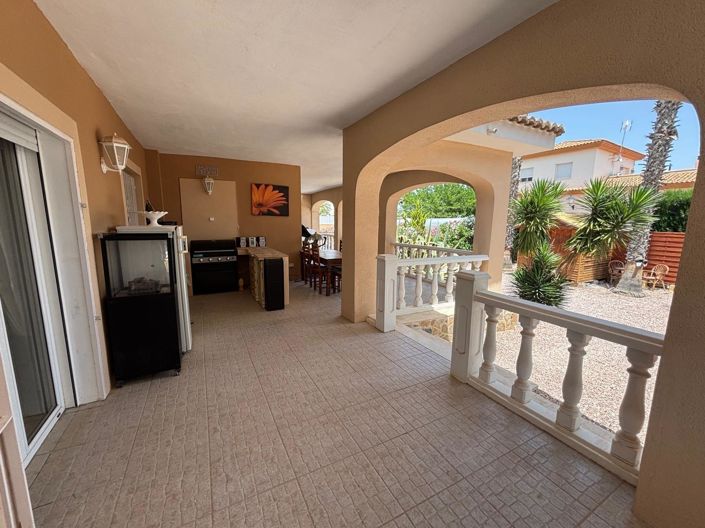 Image No.25-5 Bed Country House for sale