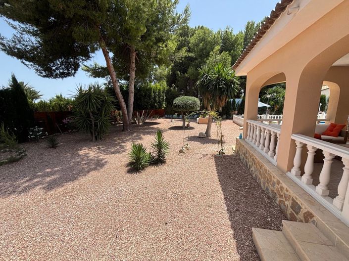 Image No.7-5 Bed Country House for sale