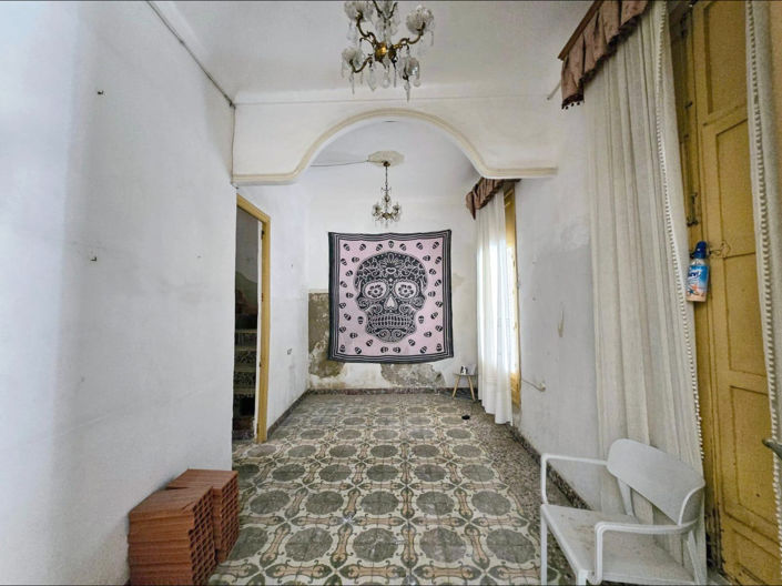 Image No.3-5 Bed Townhouse for sale