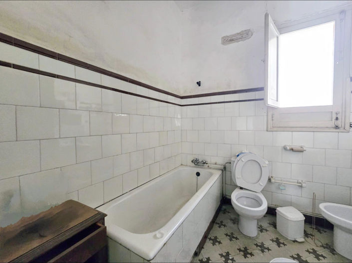 Image No.6-5 Bed Townhouse for sale