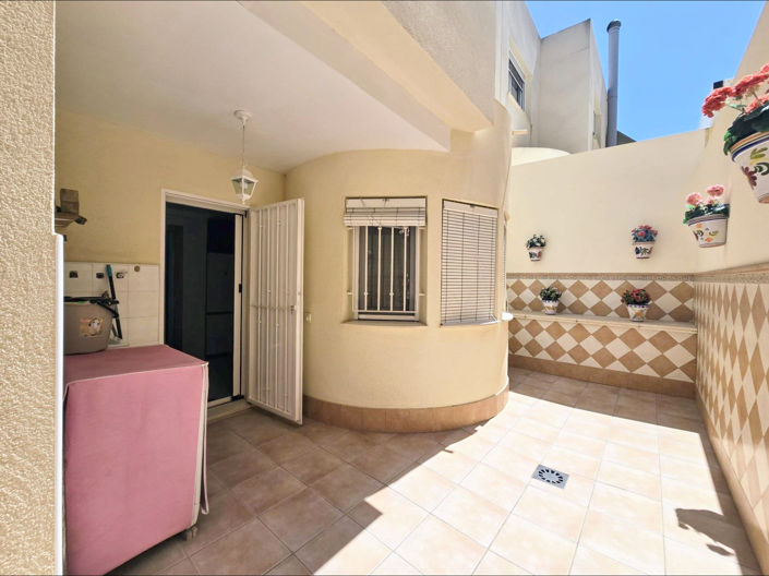 Image No.6-4 Bed Townhouse for sale