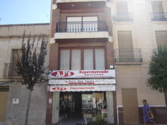 Image No.1-4 Bed Townhouse for sale