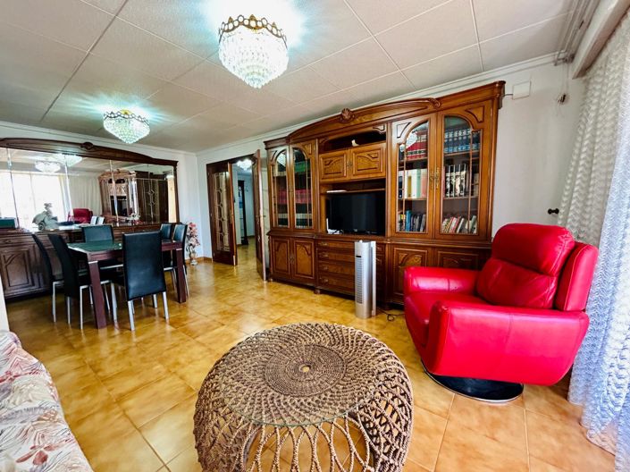 Image No.12-3 Bed Apartment for sale