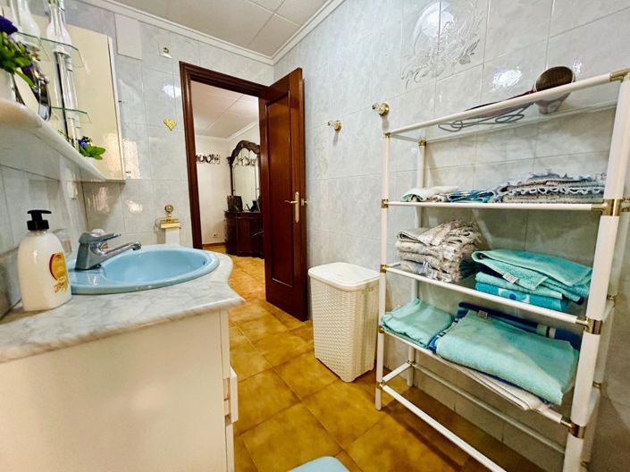 Image No.15-3 Bed Apartment for sale