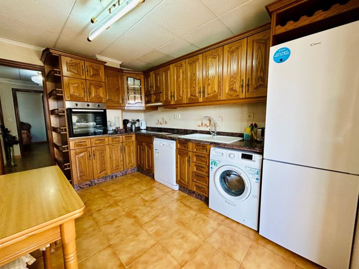 Image No.8-3 Bed Apartment for sale