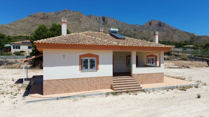 Image No.1-3 Bed Country House for sale