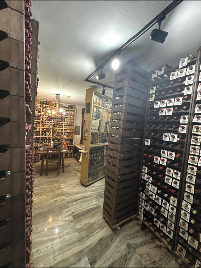 Image No.13-6 Bed Townhouse for sale