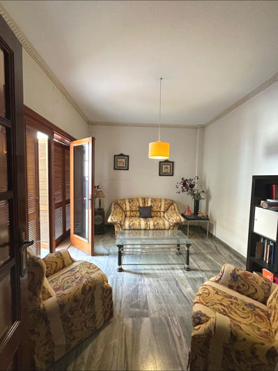 Image No.3-6 Bed Townhouse for sale