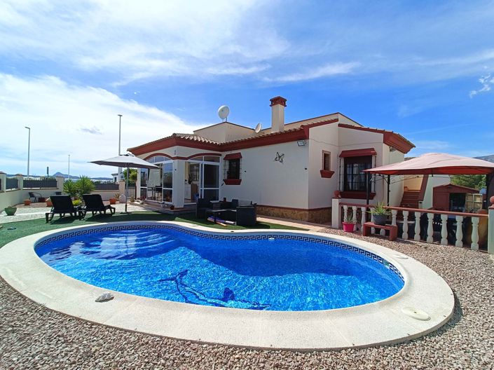 Image No.1-3 Bed Villa for sale