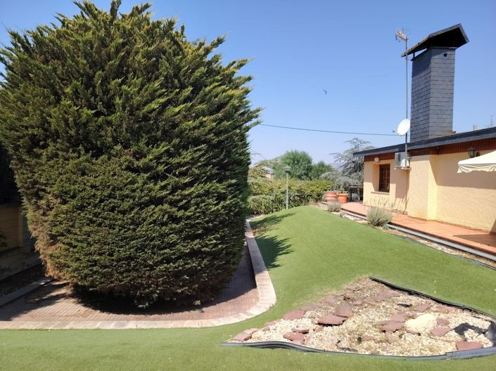 Image No.37-5 Bed Country House for sale