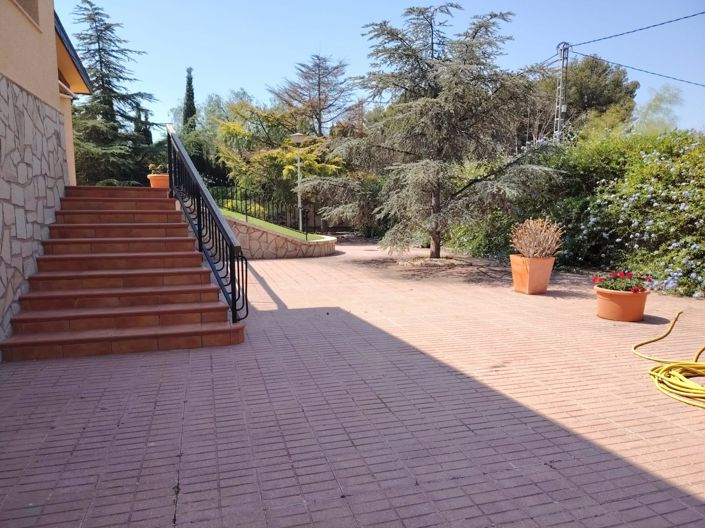 Image No.41-5 Bed Country House for sale