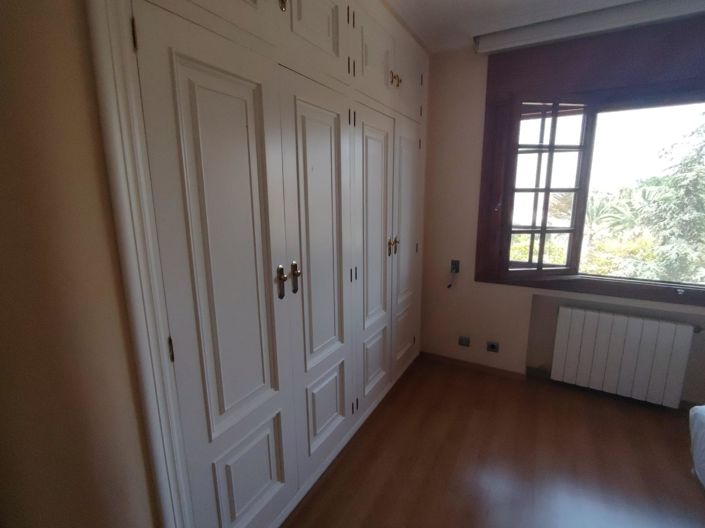 Image No.6-5 Bed Country House for sale