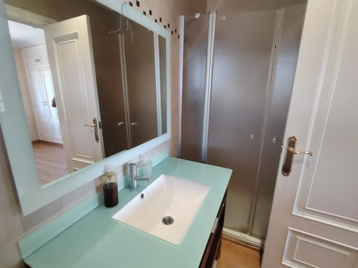 Image No.8-5 Bed Country House for sale